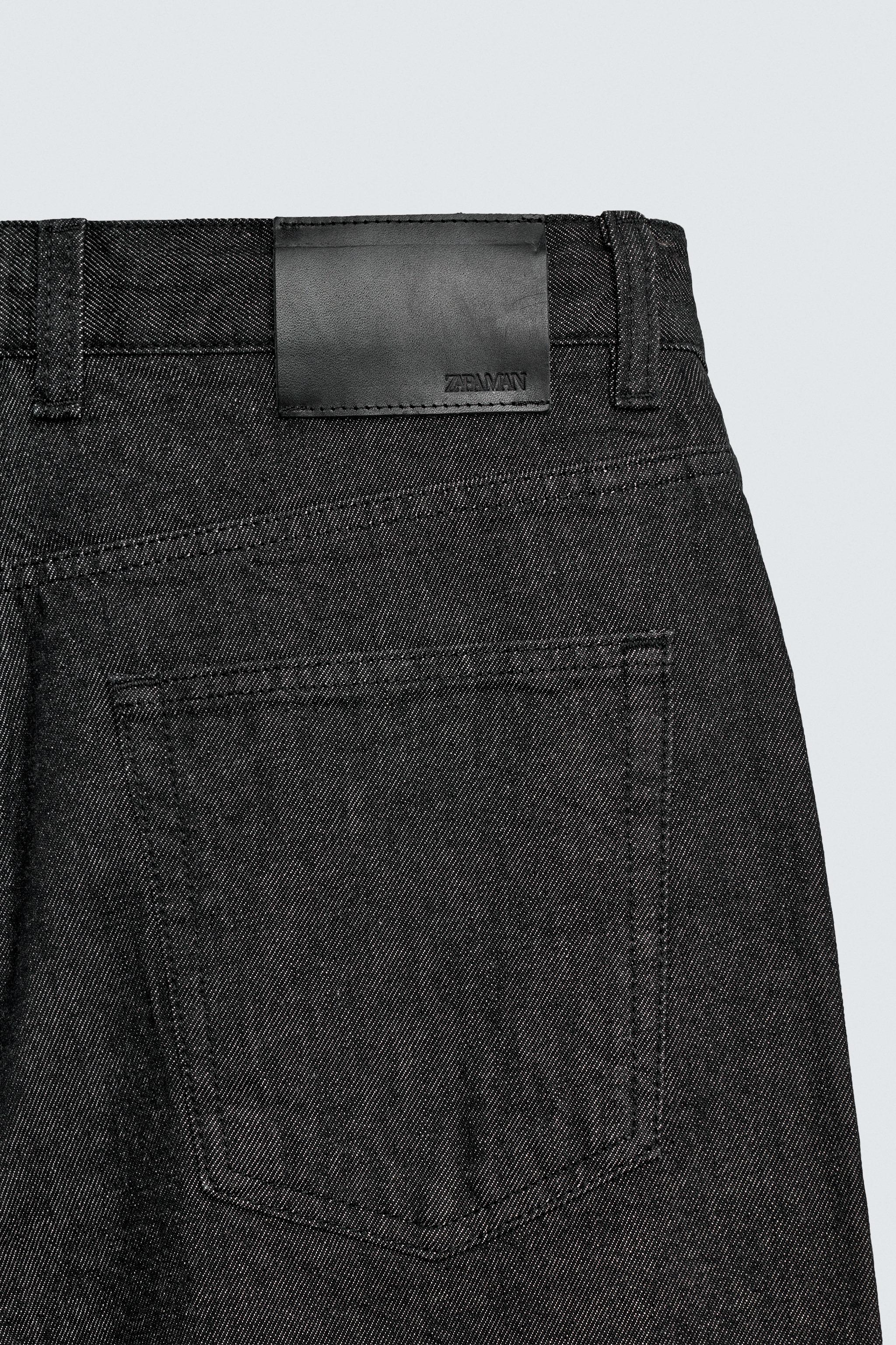 RELAXED FLARE FIT JEANS