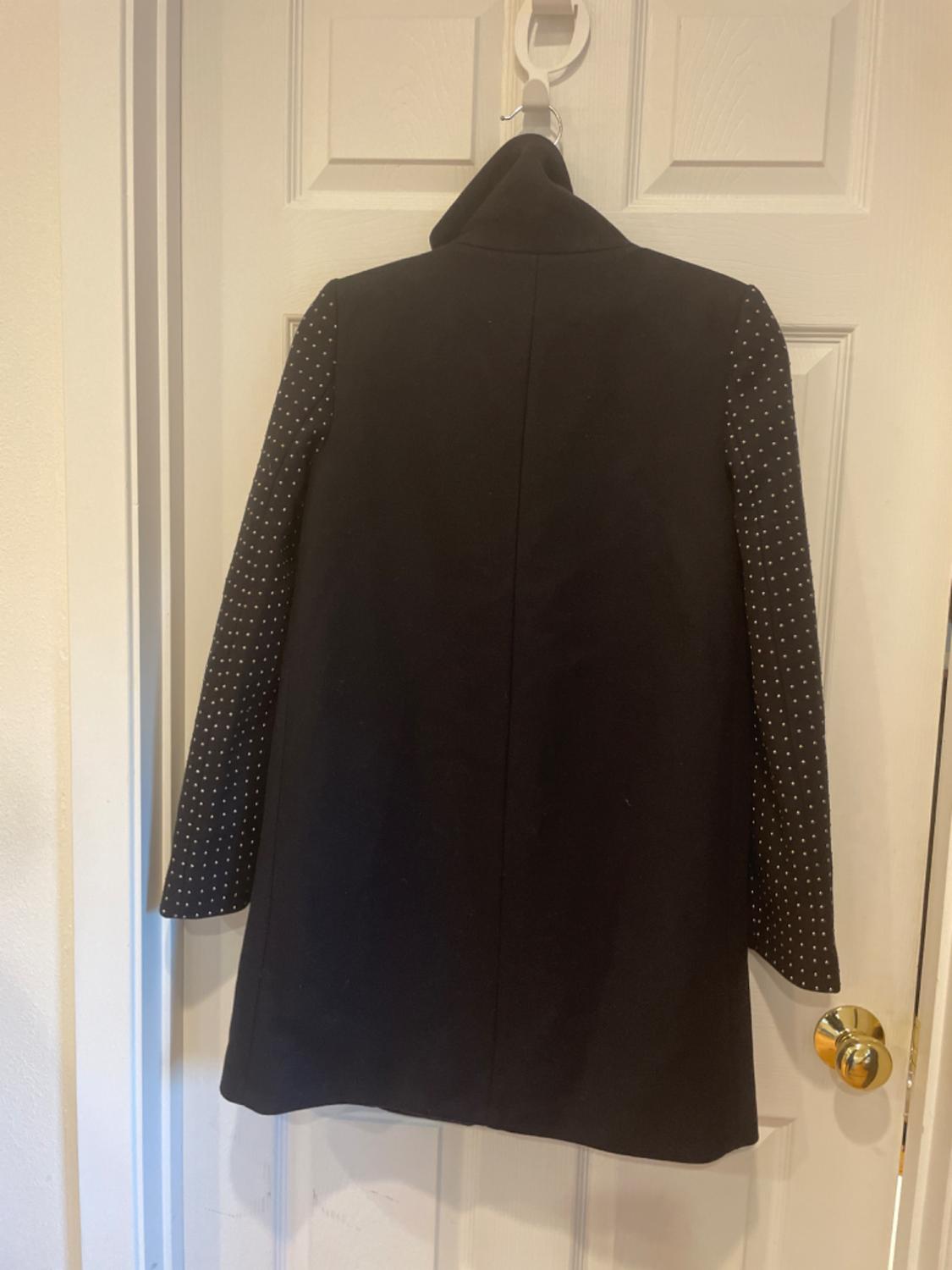 PIN STUDS WOOL COAT - Image 2