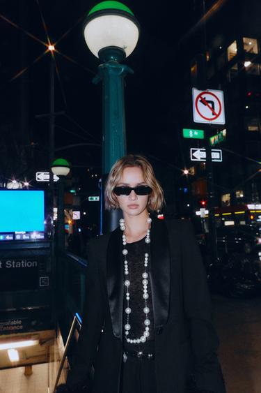 METAL CORD FAUX PEARL NECKLACE - 109 by Zara