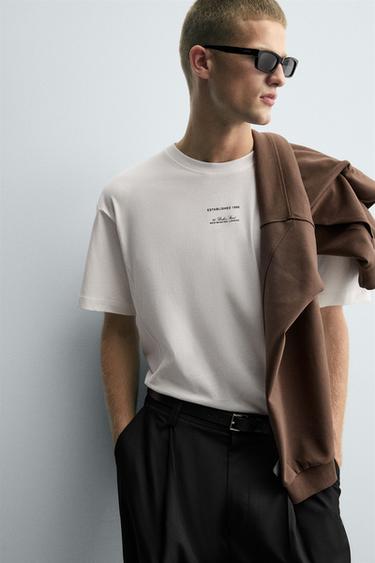 T-SHIRT WITH CONTRAST LABELS - White de Zara - Image 4