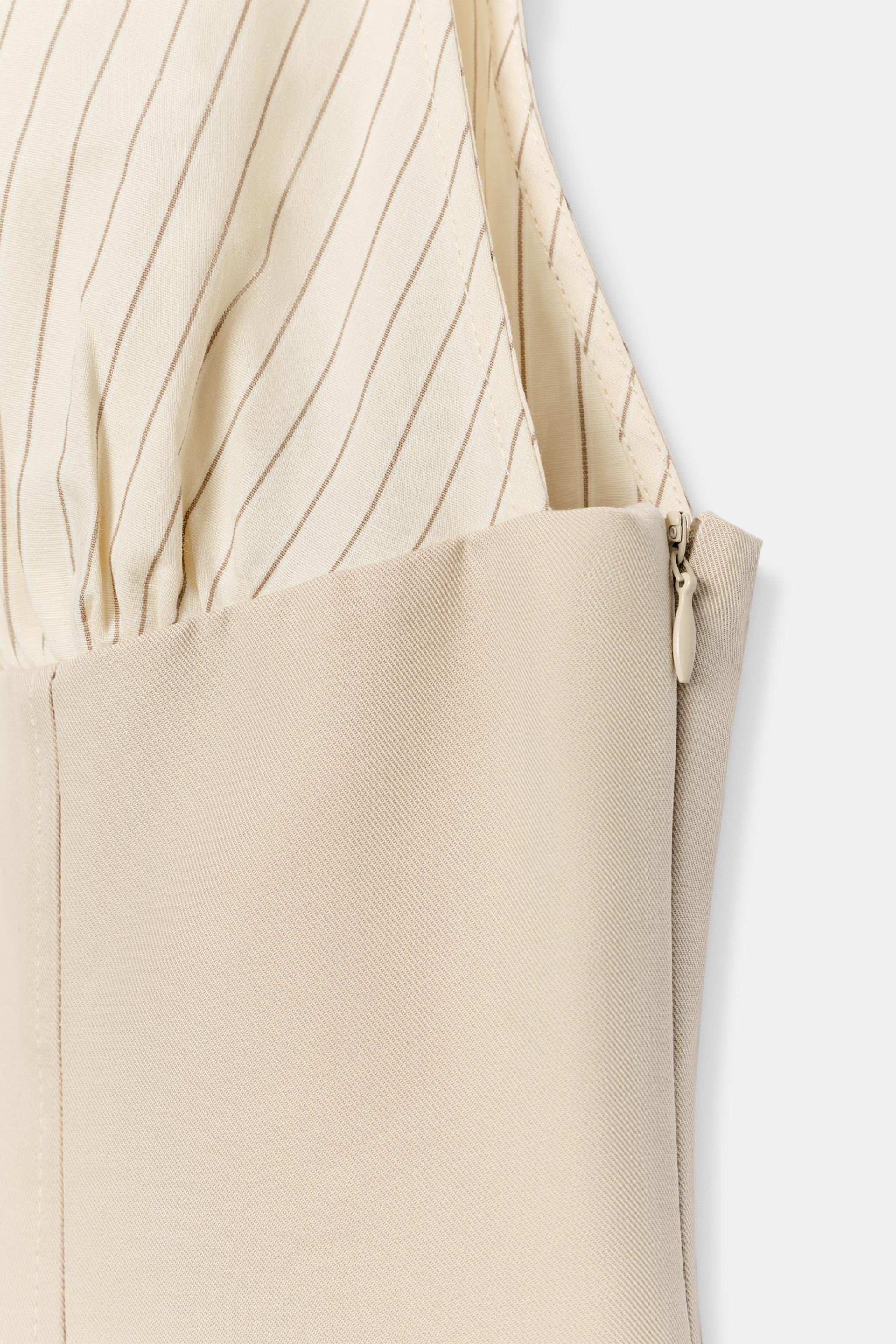 MIXED FABRIC BUTTON HALTER TOP