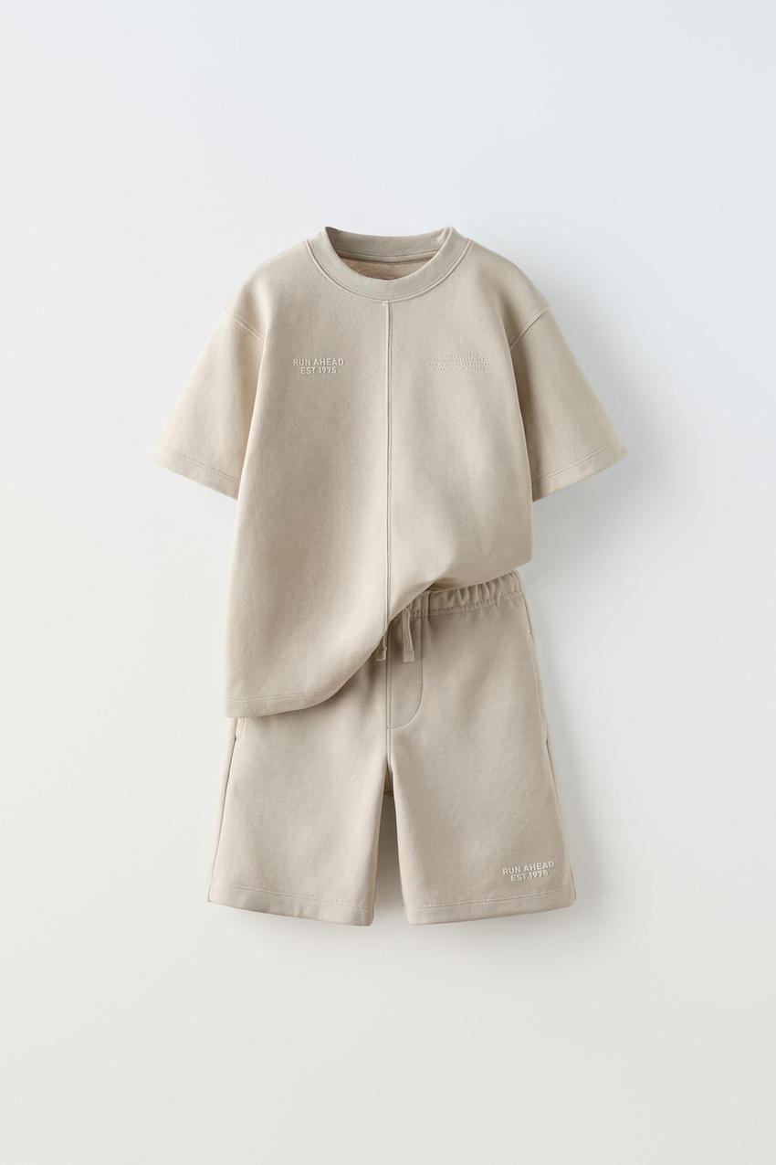 SET AUS T-SHIRT UND BERMUDASHORTS MIT INTERLOCK - Perlgrau | ZARA 