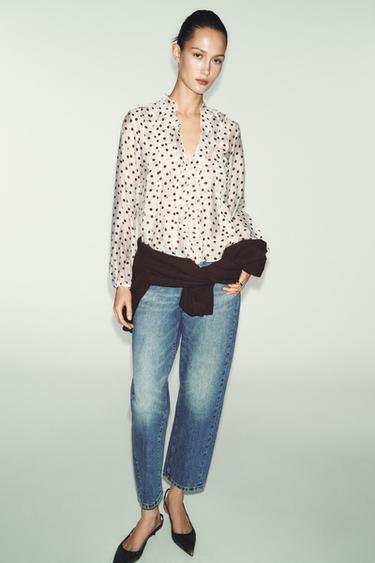BLOUSE À POIS AVEC VOLANTS - Écru / Marron de Zara
