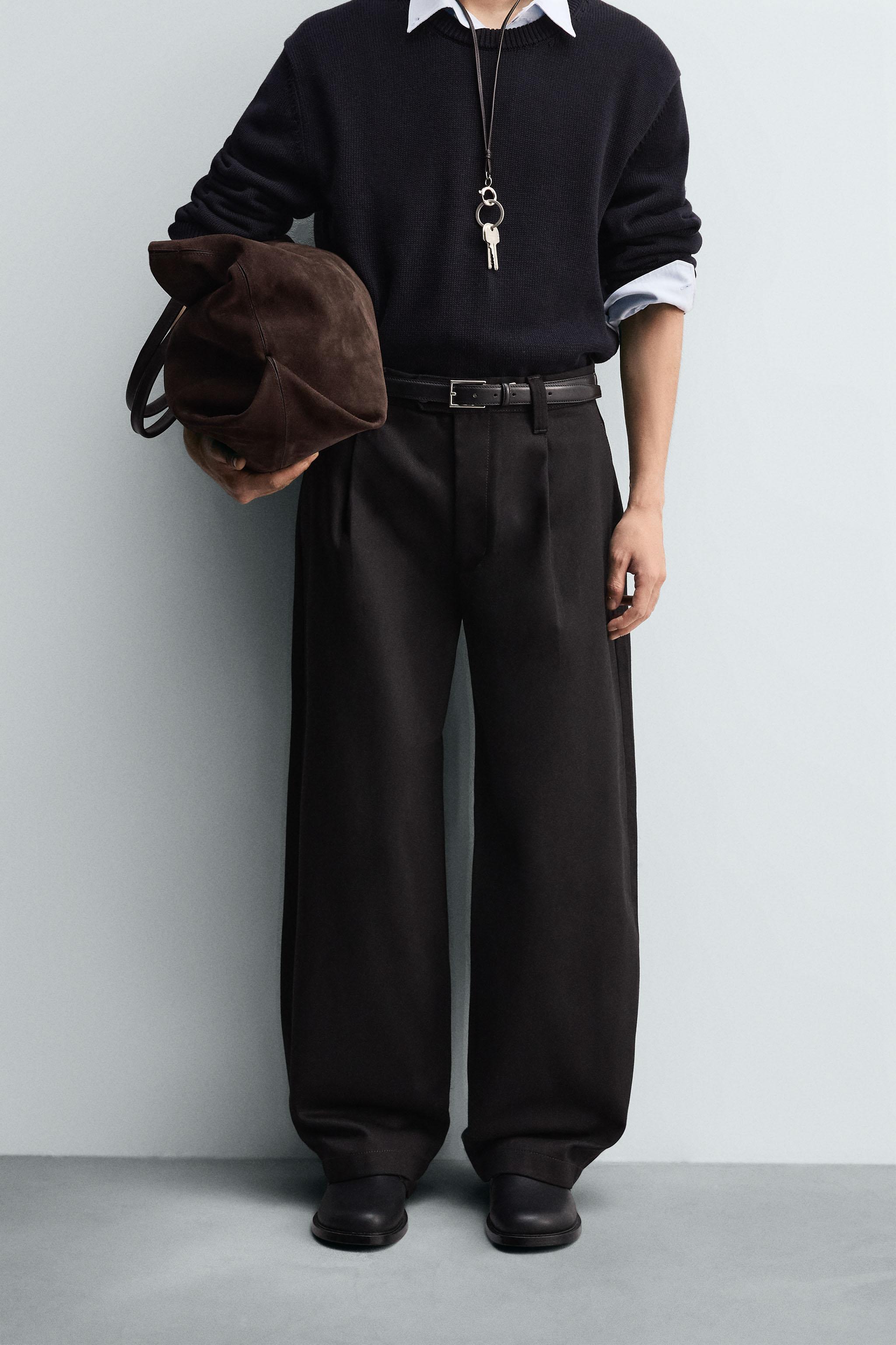 PLEATED BALLOON FIT JEANS