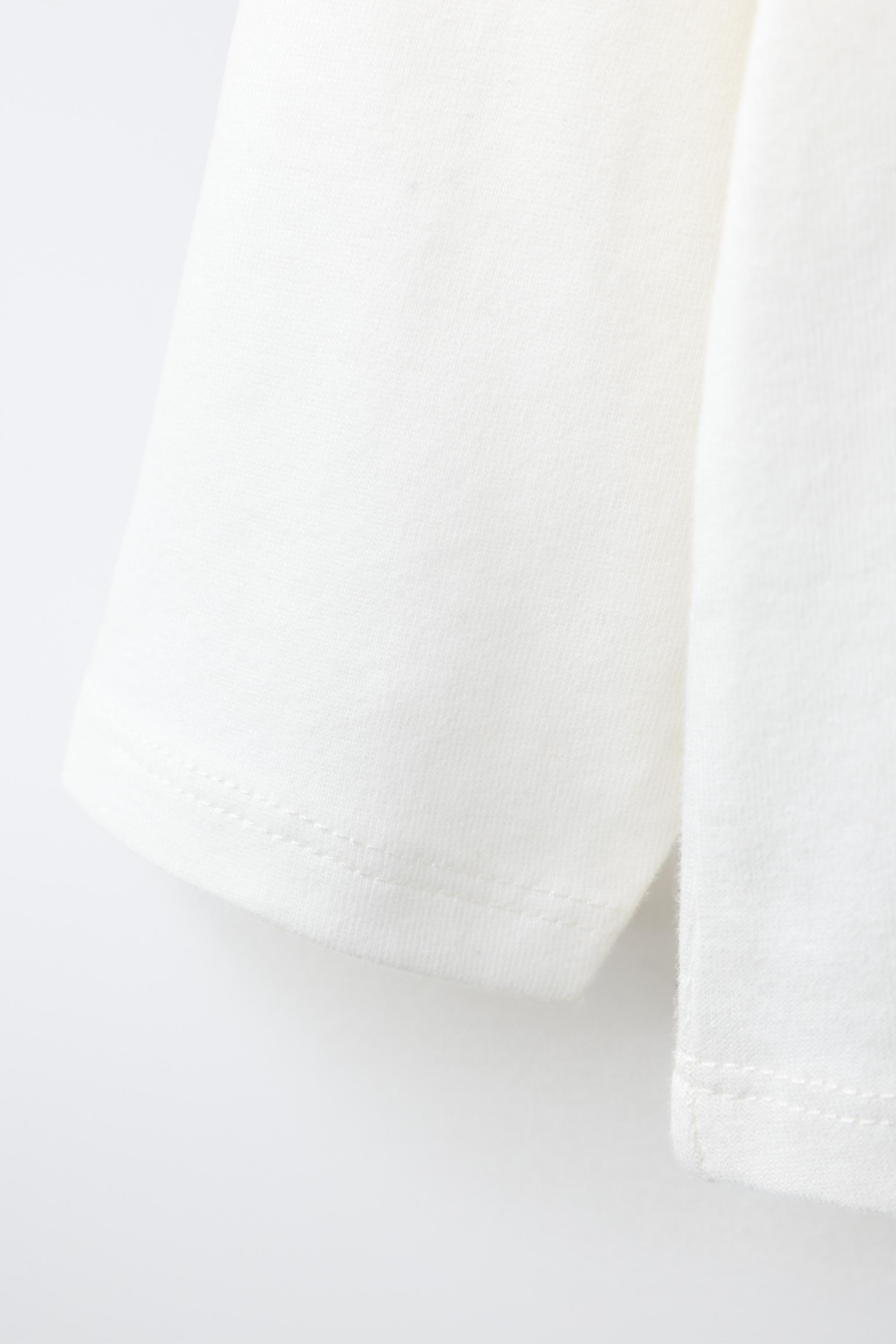 EMBROIDERED T-SHIRT