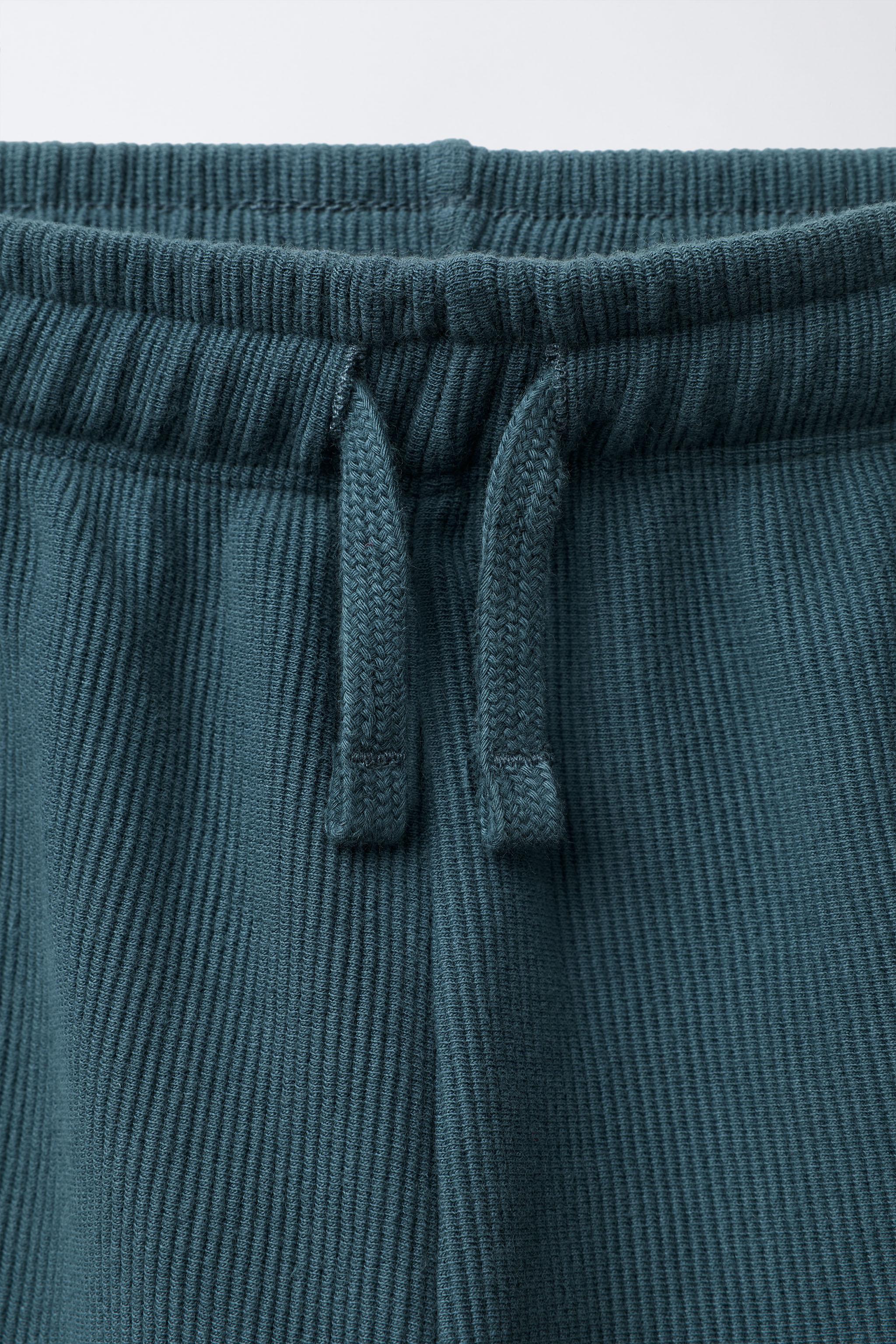 T-SHIRT AND BERMUDA OTTOMAN LABEL SET