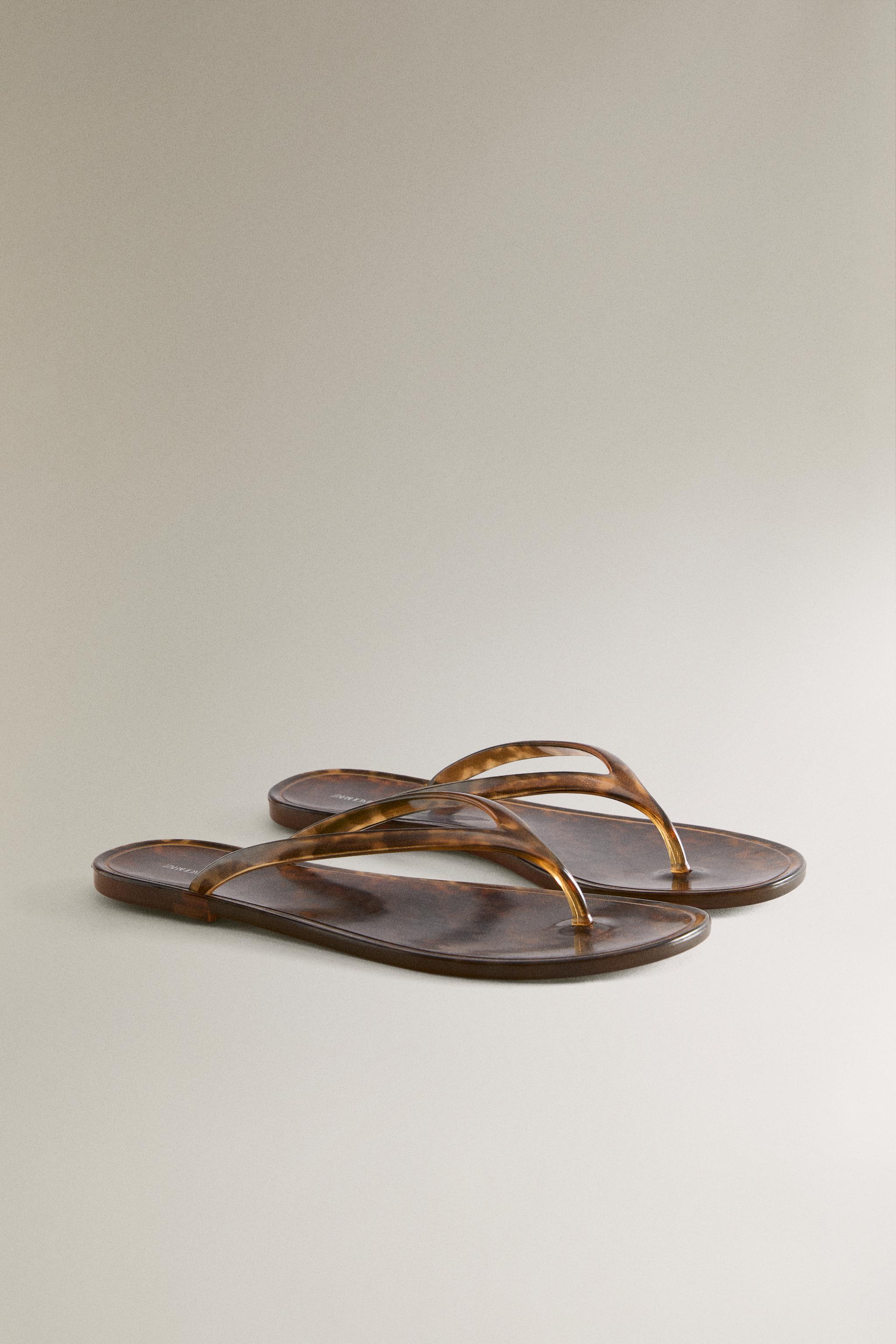 FLAT JELLY SANDALS — Brown