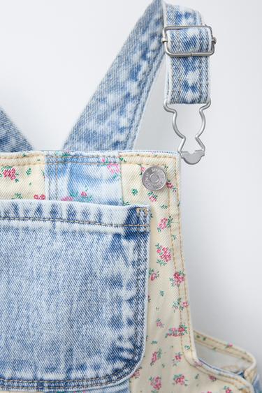 SALOPETTE COURTE EN DENIM PATCHWORK FLEURS - Bleu clair de Zara - Image 2