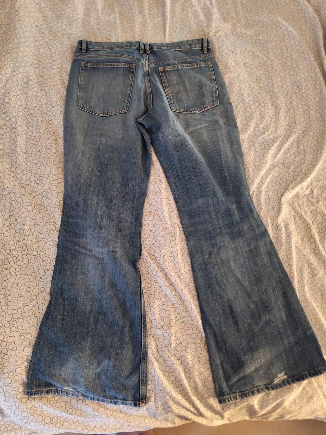TRF LOW-RISE FLARE JEANS - Image 2