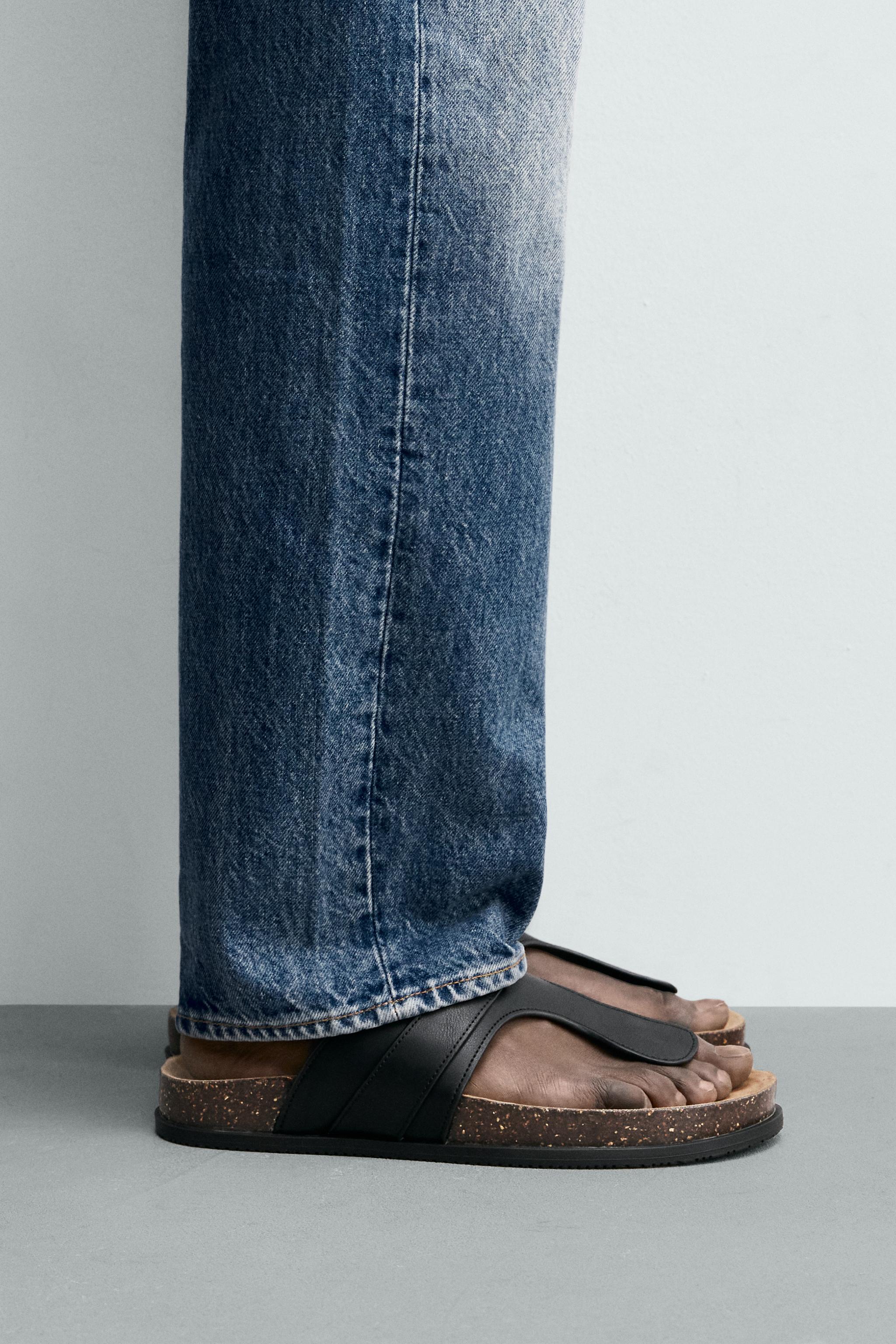 STRAP SANDALS
