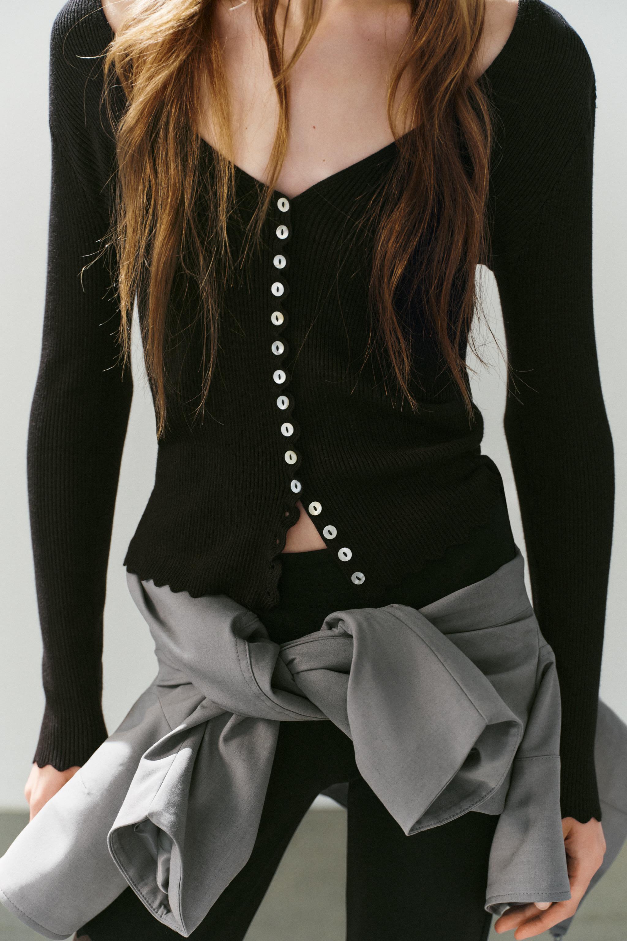 V-NECK CARDIGAN — Black