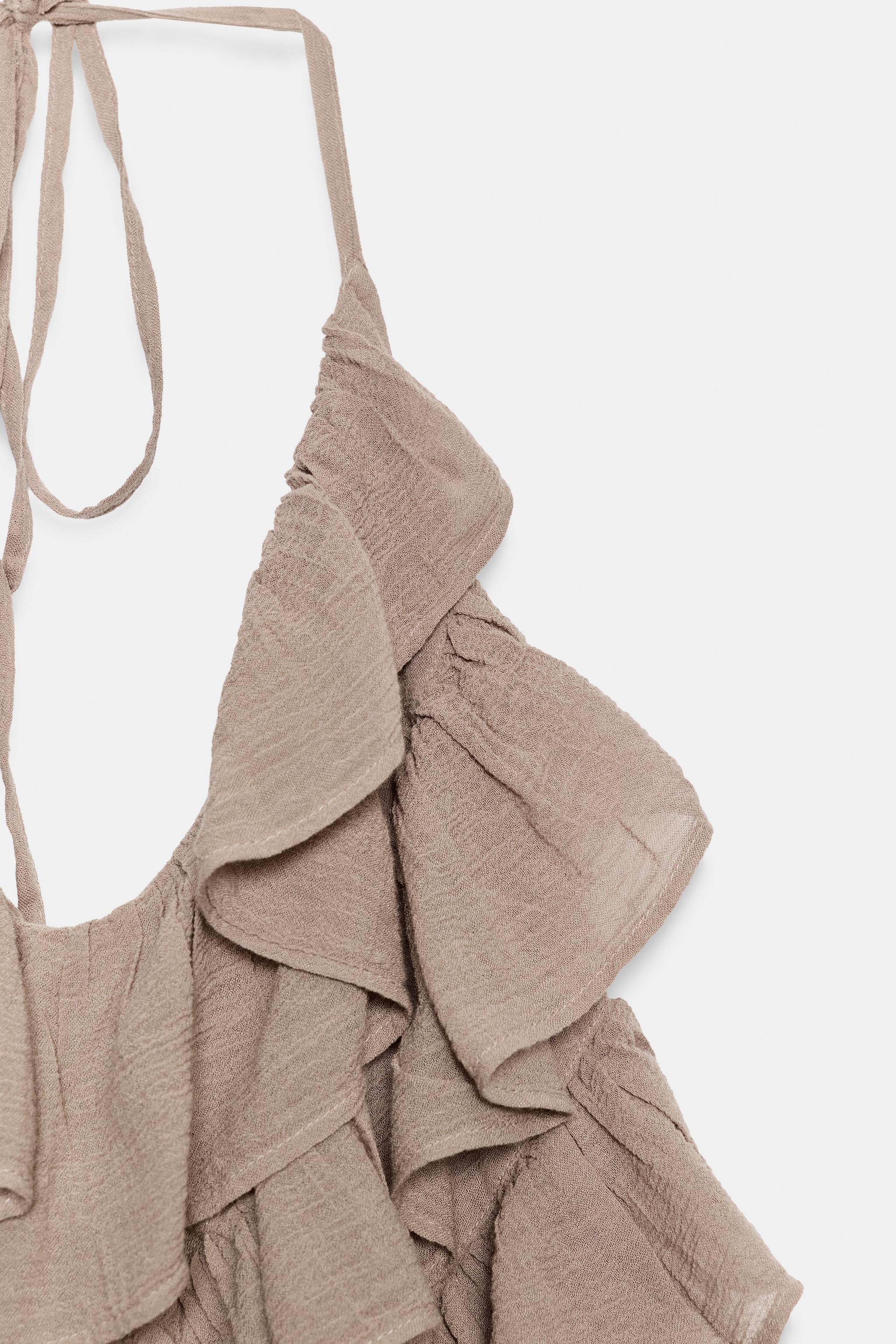 ROBE COURTE EN GAZE AVEC ENCOLURE AMÉRICAINE À VOLANTS