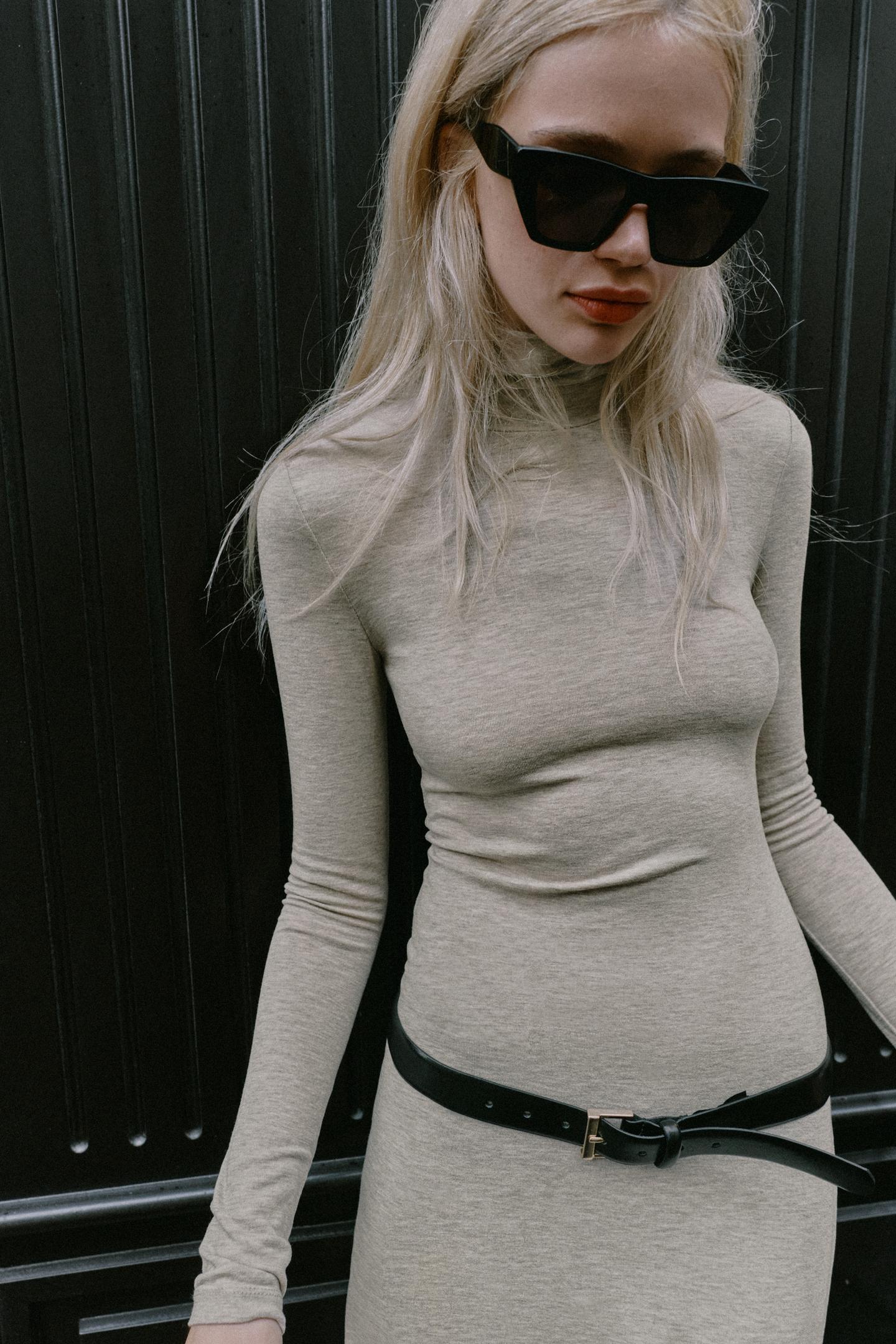 Женское платье Zara High-Neck Maxi, цвет: Светлый серый — фото 4