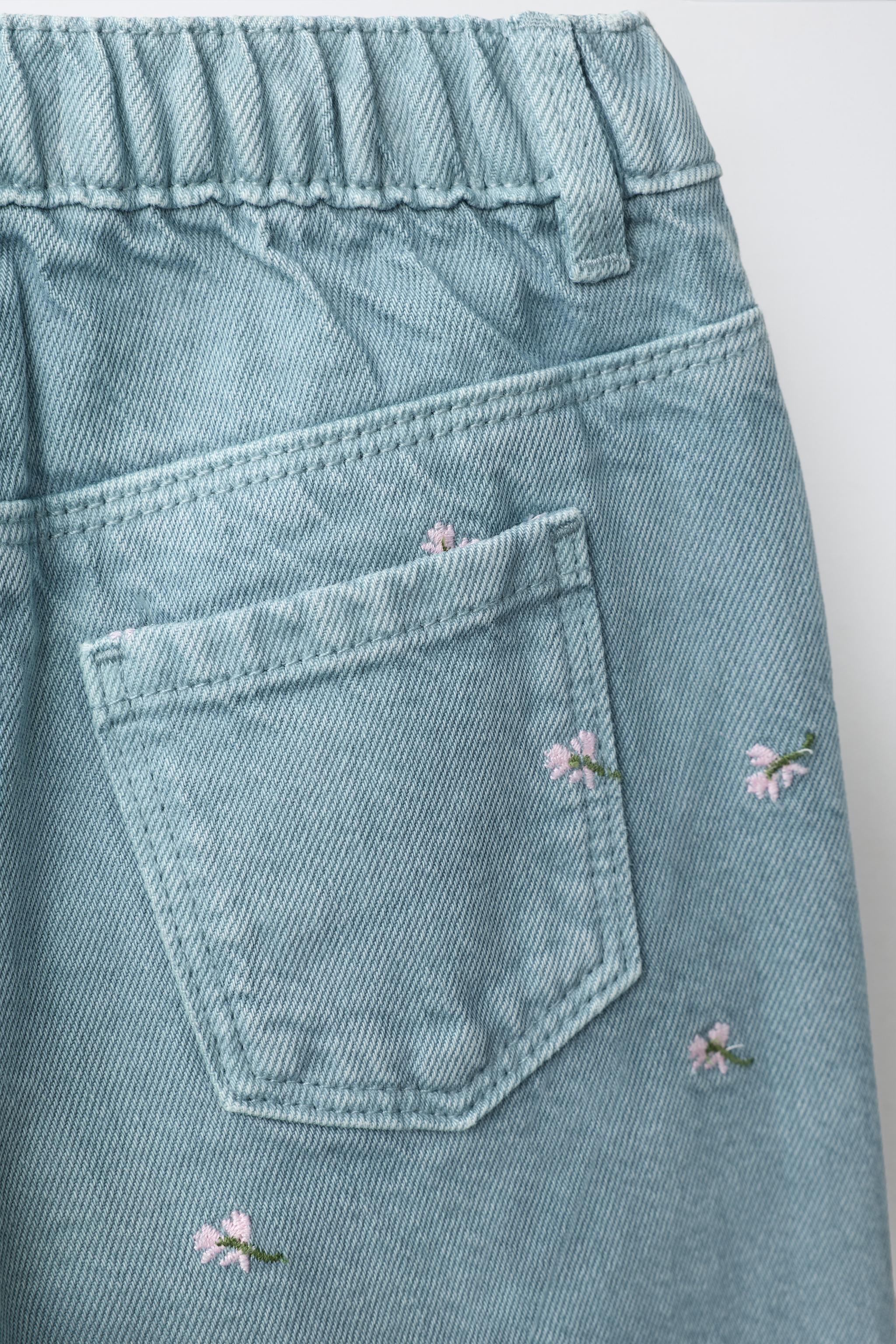 JUPE-CULOTTE EN SERGÉ À FLEURS BRODÉES
