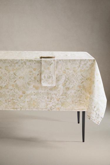 DAMASK PRINT TABLECLOTH - Light green by Zara - Image 0
