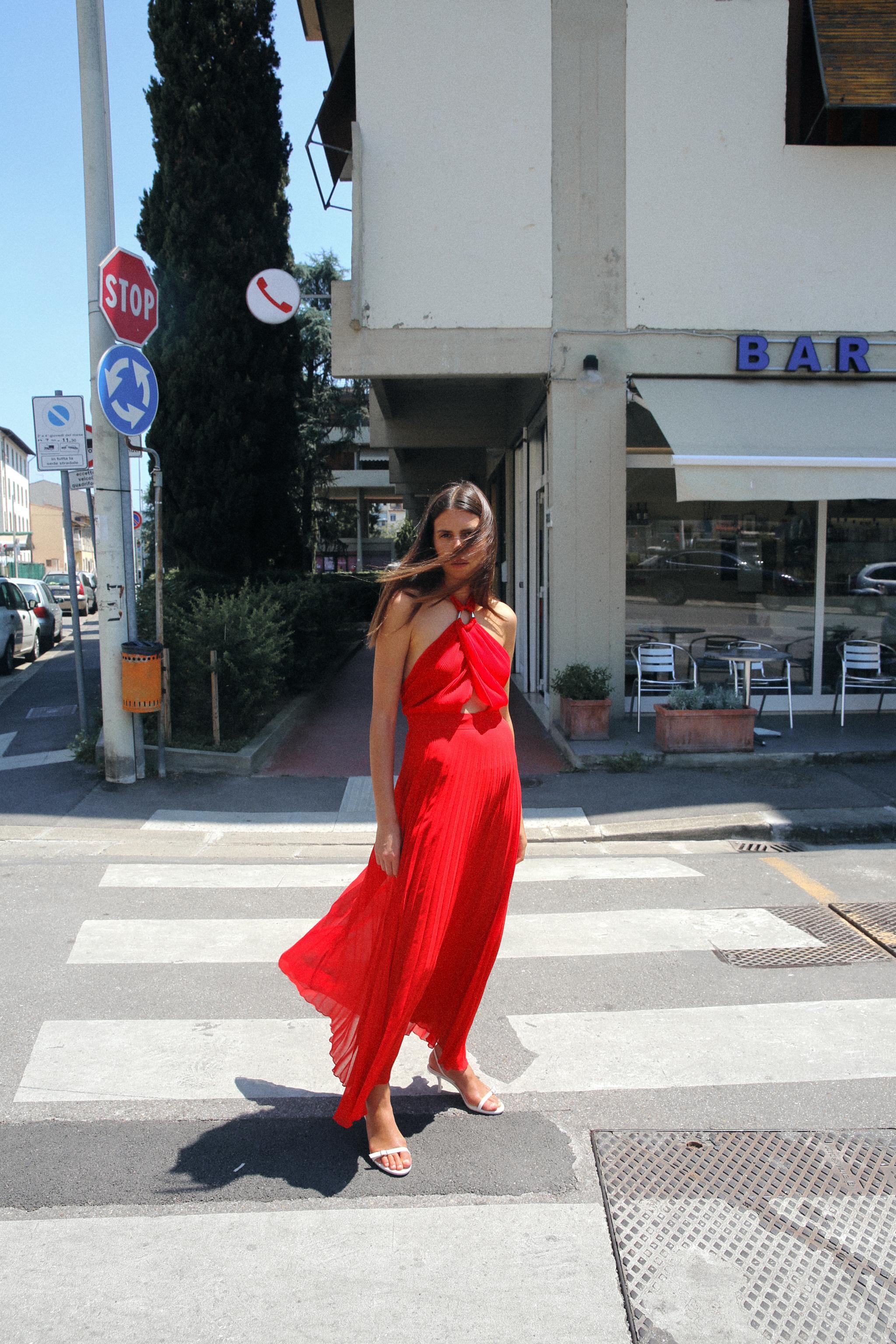 Zara robe rouge sale