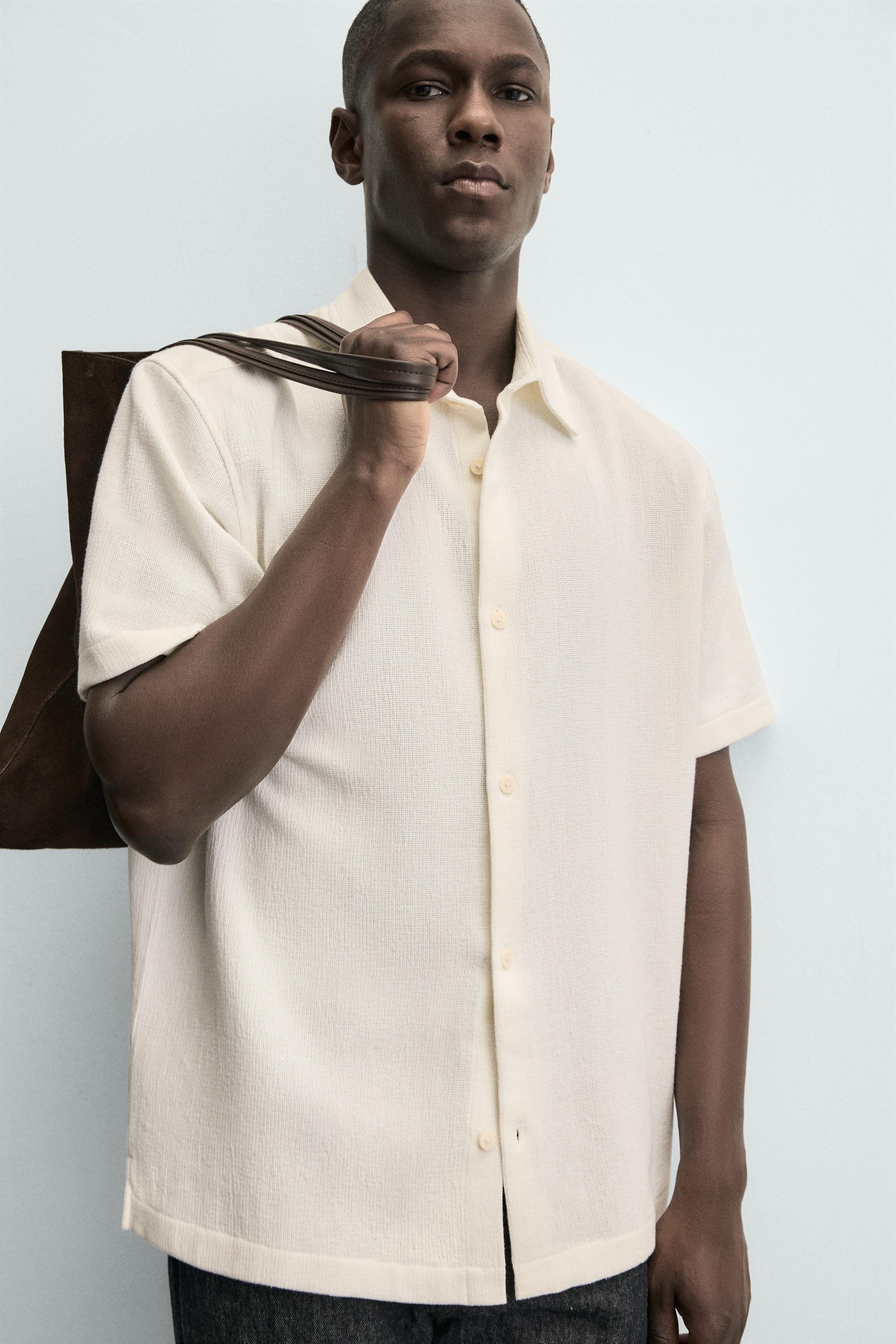 REGULAR FIT TEXTURED SHIRT