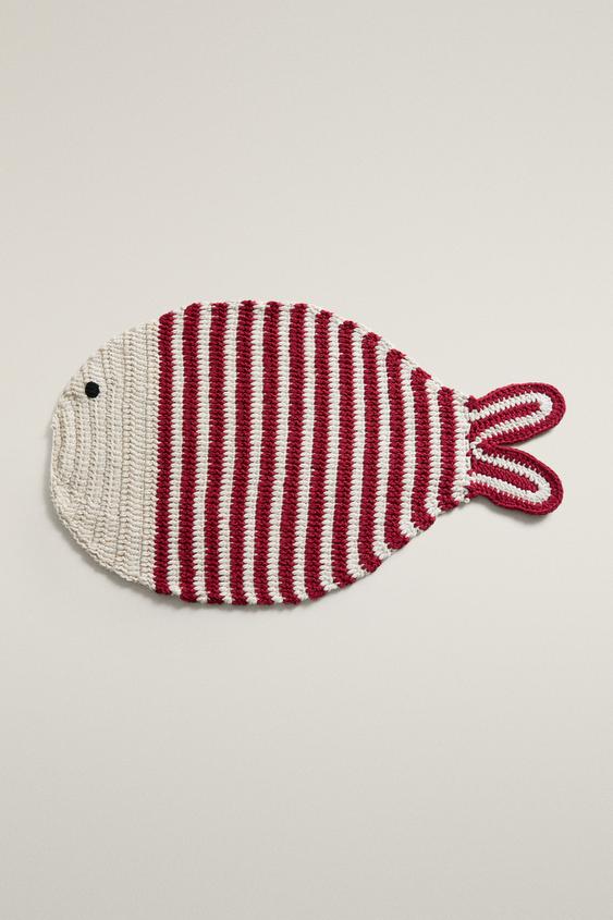 CROCHET FISH PLACEMAT - Red by Zara - Image 0