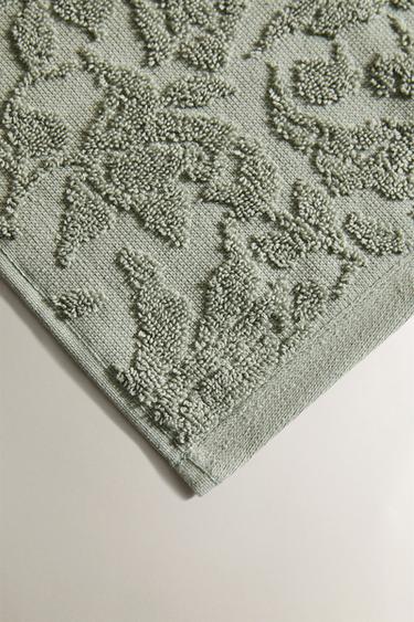 SERVIETTE DE BAIN JACQUARD FLEURS - Vert / Bleu de Zara - Image 2