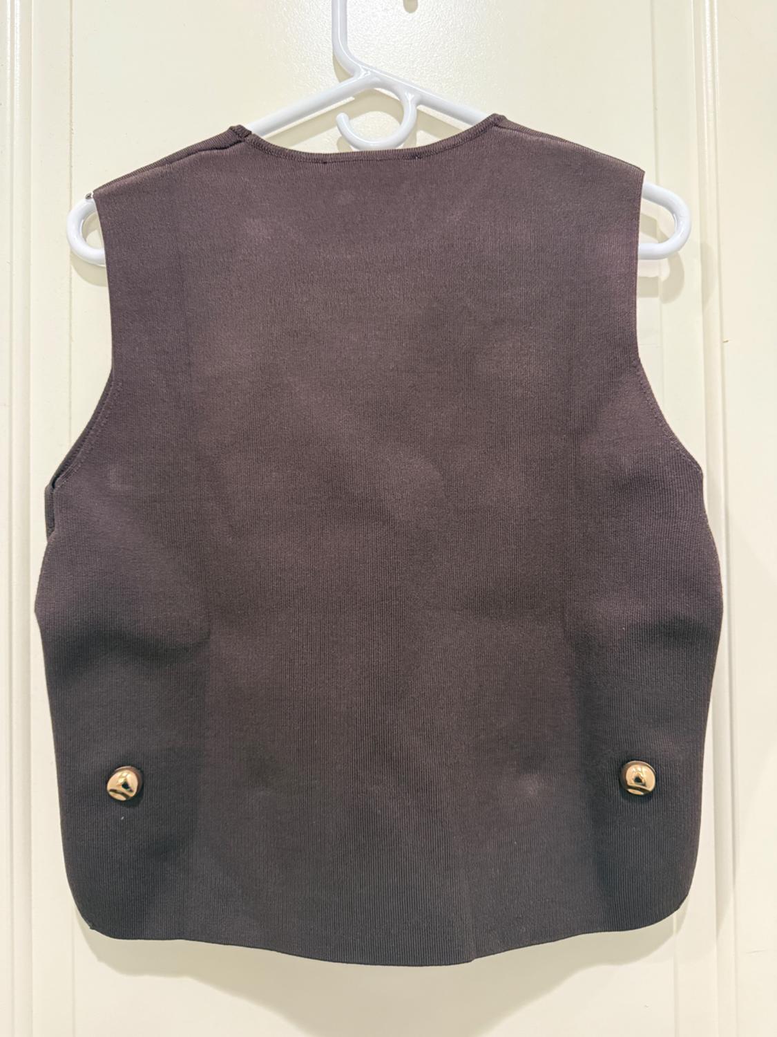 SIDE BUTTON KNIT VEST TOP - Image 2