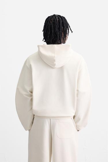 SWEAT À CAPUCHE BASIQUE - Blanc cassé de Zara - Image 2