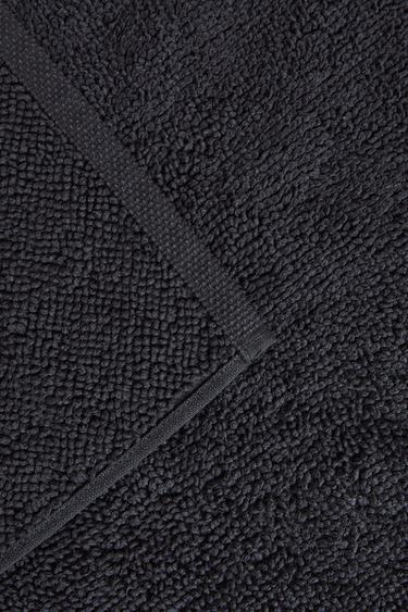 NON-SLIP PLAIN BATH MAT - Black by Zara - Image 2