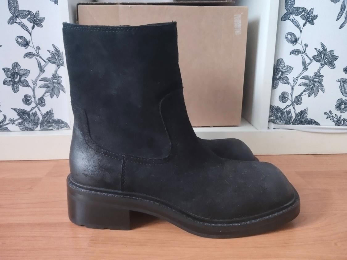LEATHER ANKLE BOOTS WITH SQUARE TOE - Image 3