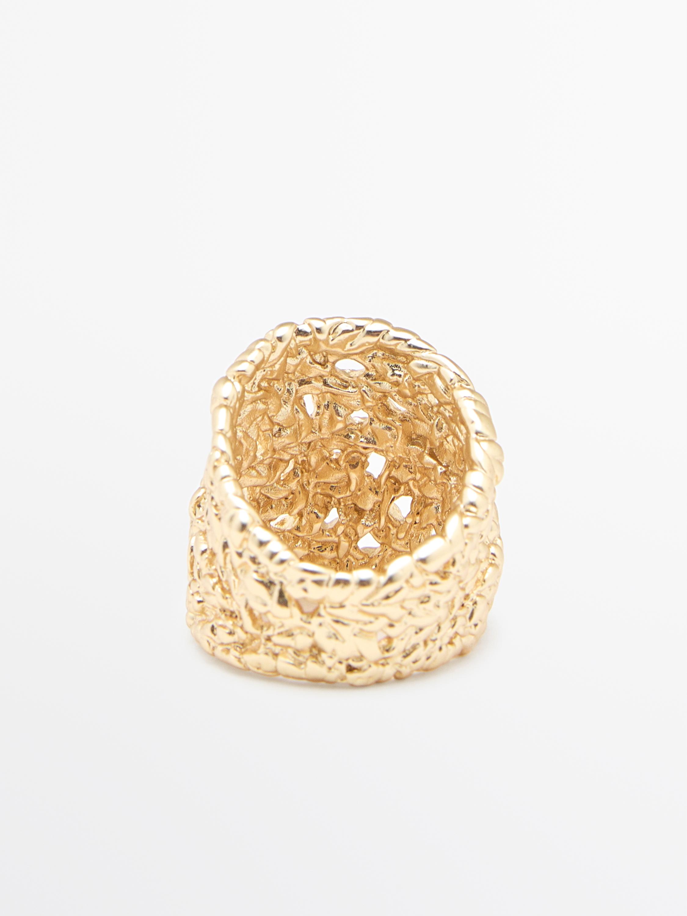 Braided textured ring