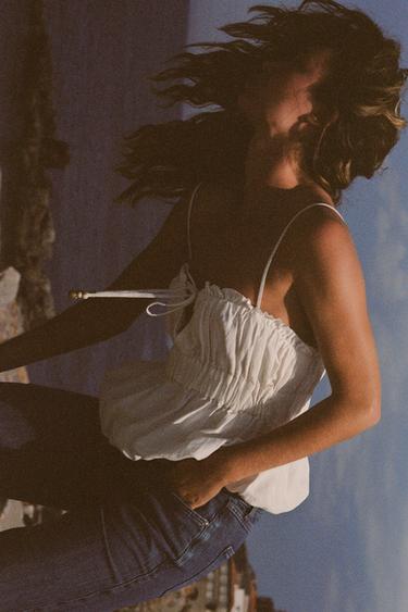 TOP ELÁSTICOS CON LINO - Blanco de Zara