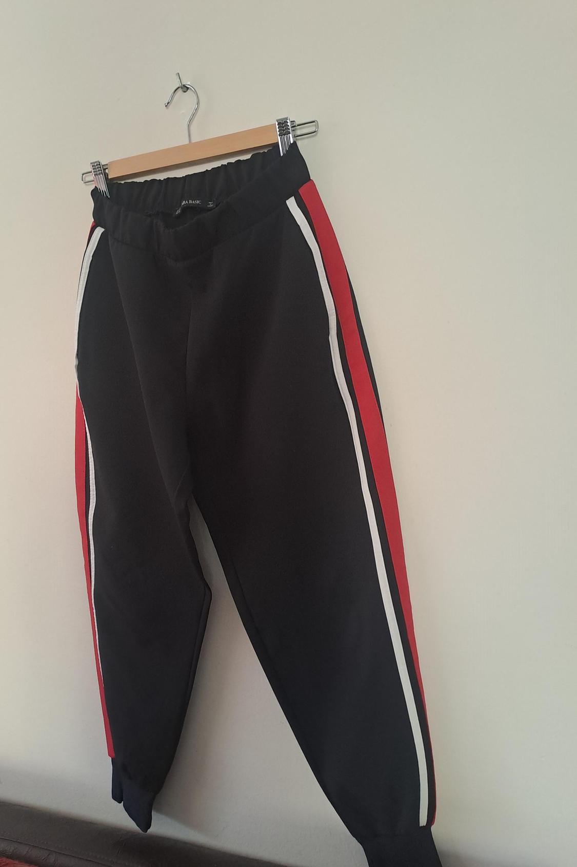 JOGGING TROUSERS WITH STRIPE DETAIL - Image 3