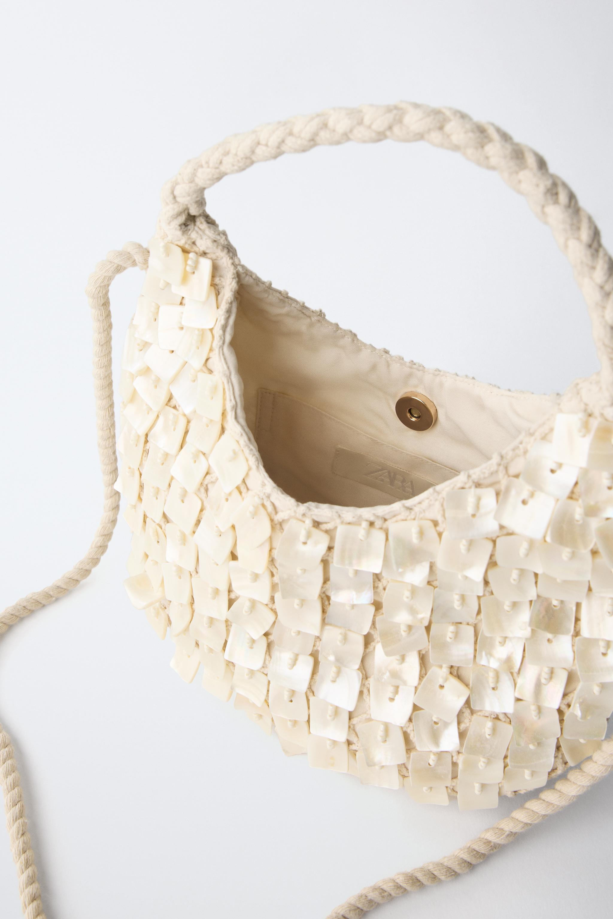 APPLIQUÉ CROSSBODY BAG