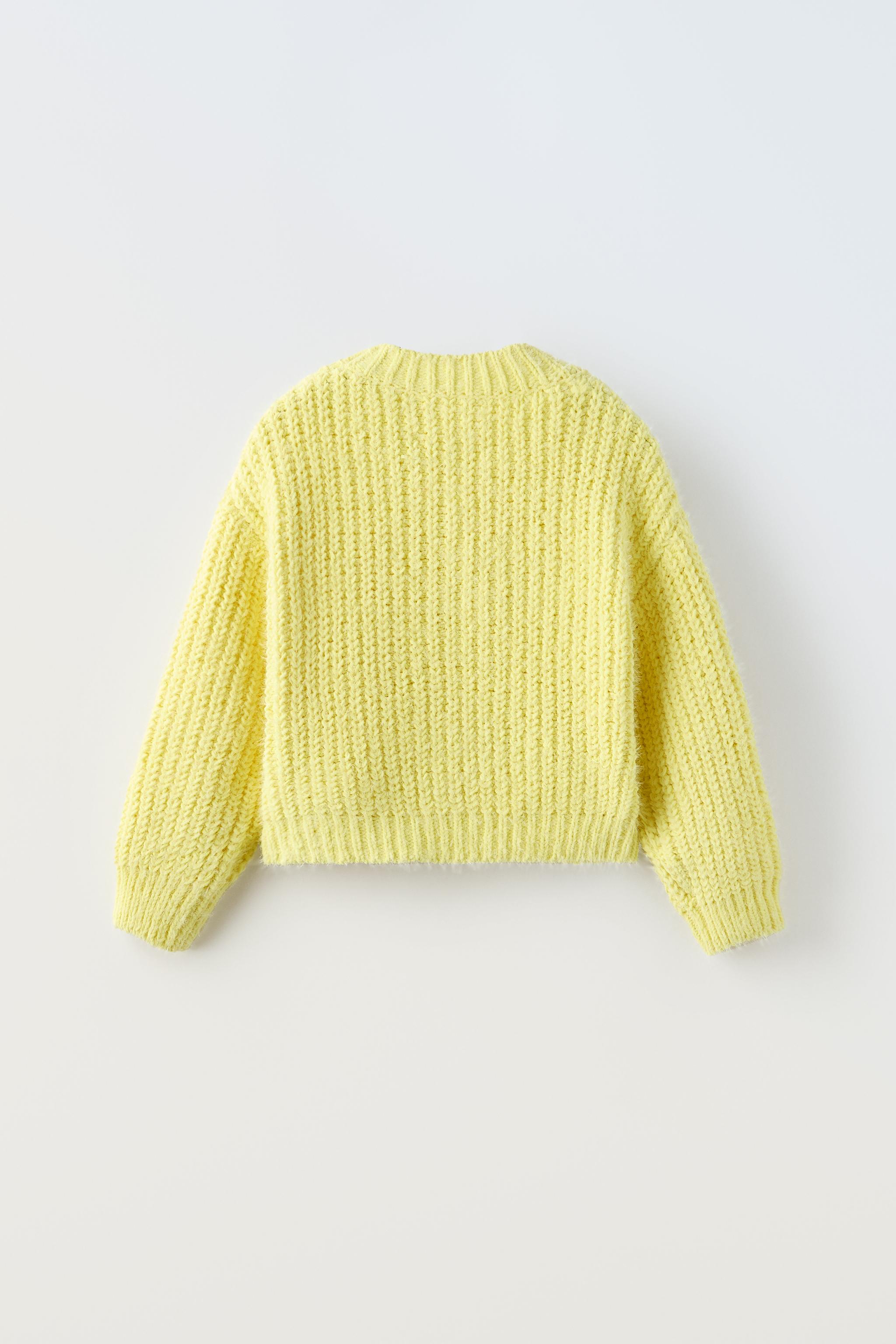 KNIT SWEATER