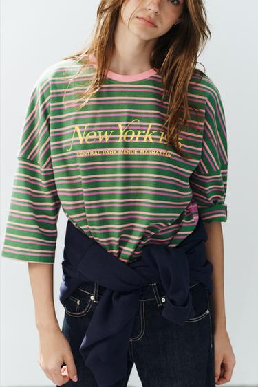 T-SHIRT OVERSIZE À RAYURES ET INSCRIPTION - Vert de Zara