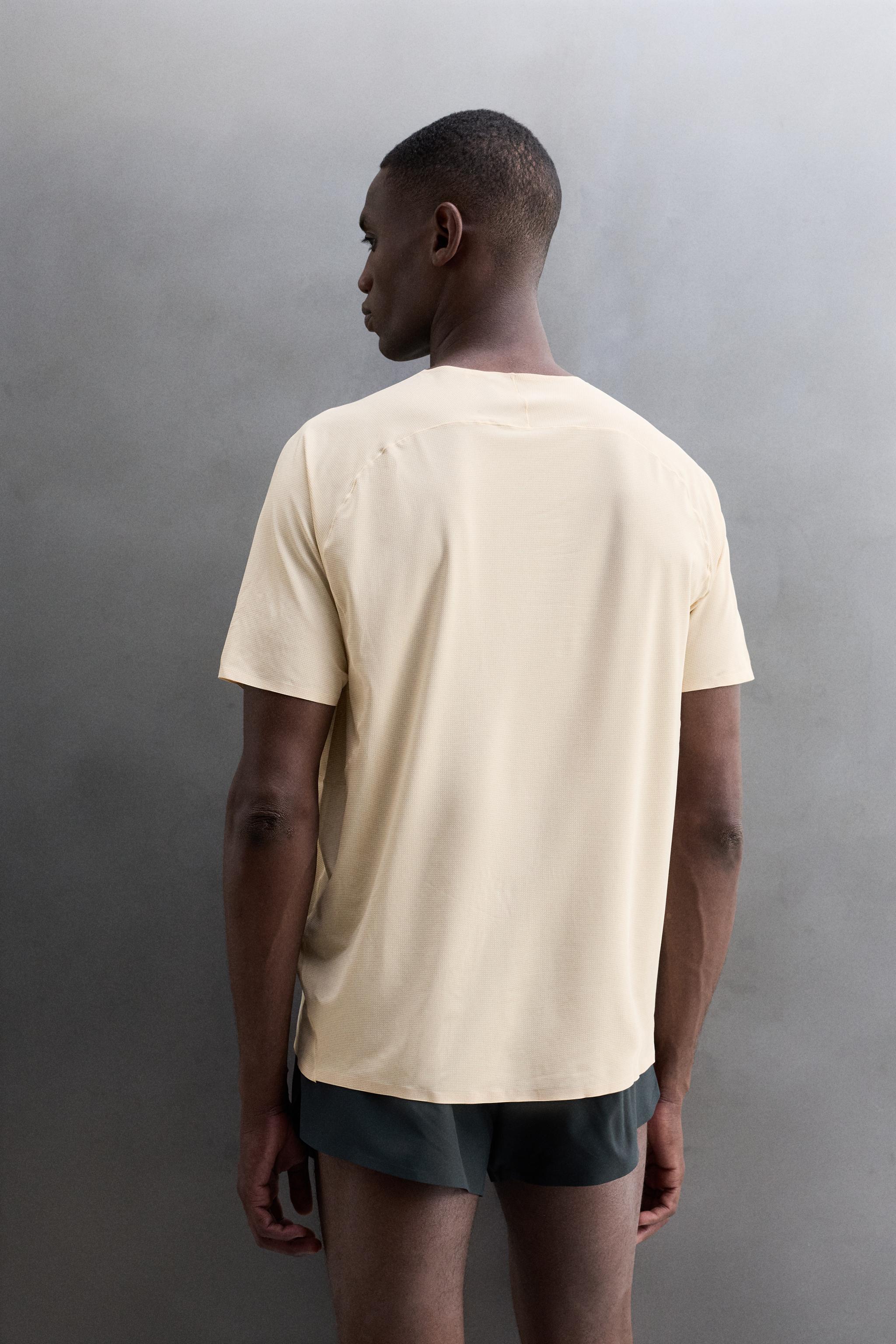 Zara DOKULU TEKNİK T-SHIRT görsel 3