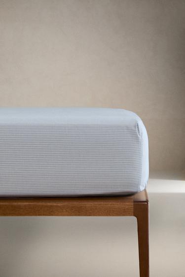 KIDS' STRIPED COTTON FITTED SHEET - Blue by Zara