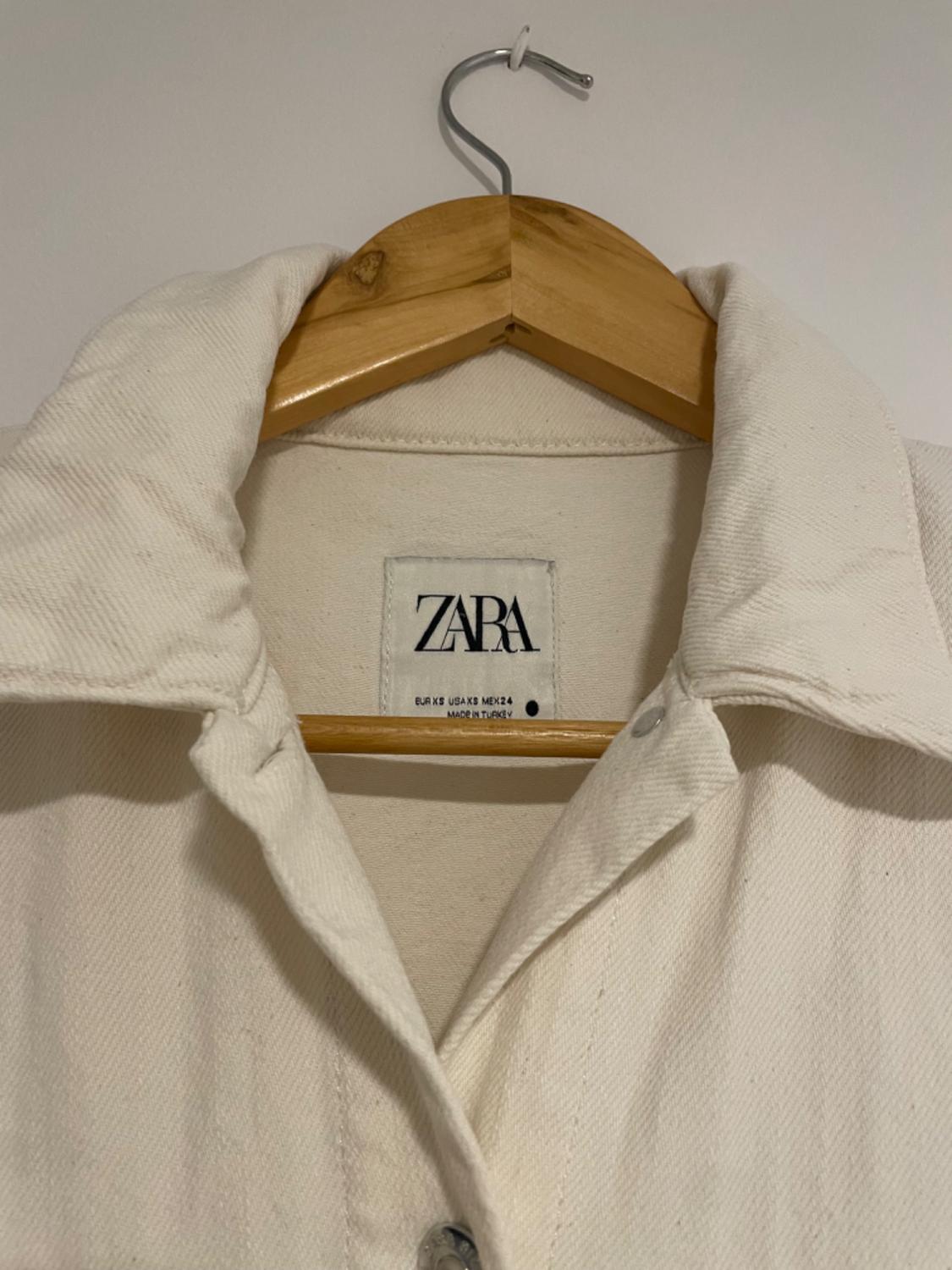 OVERSIZED SHIRT WITH POCKETS - Image 2