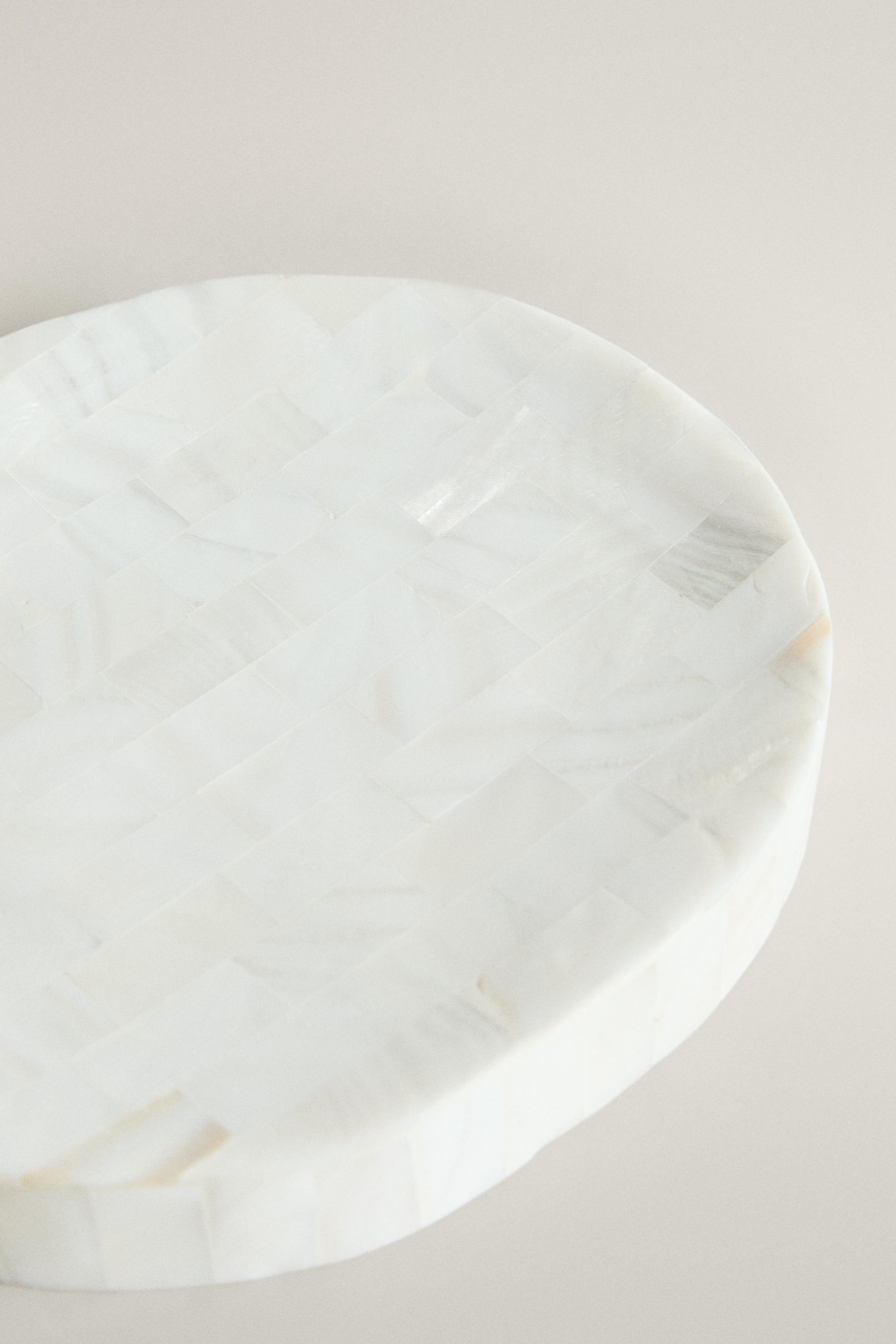 MOTHER-OF-PEARL BATHROOM SOAP DISH