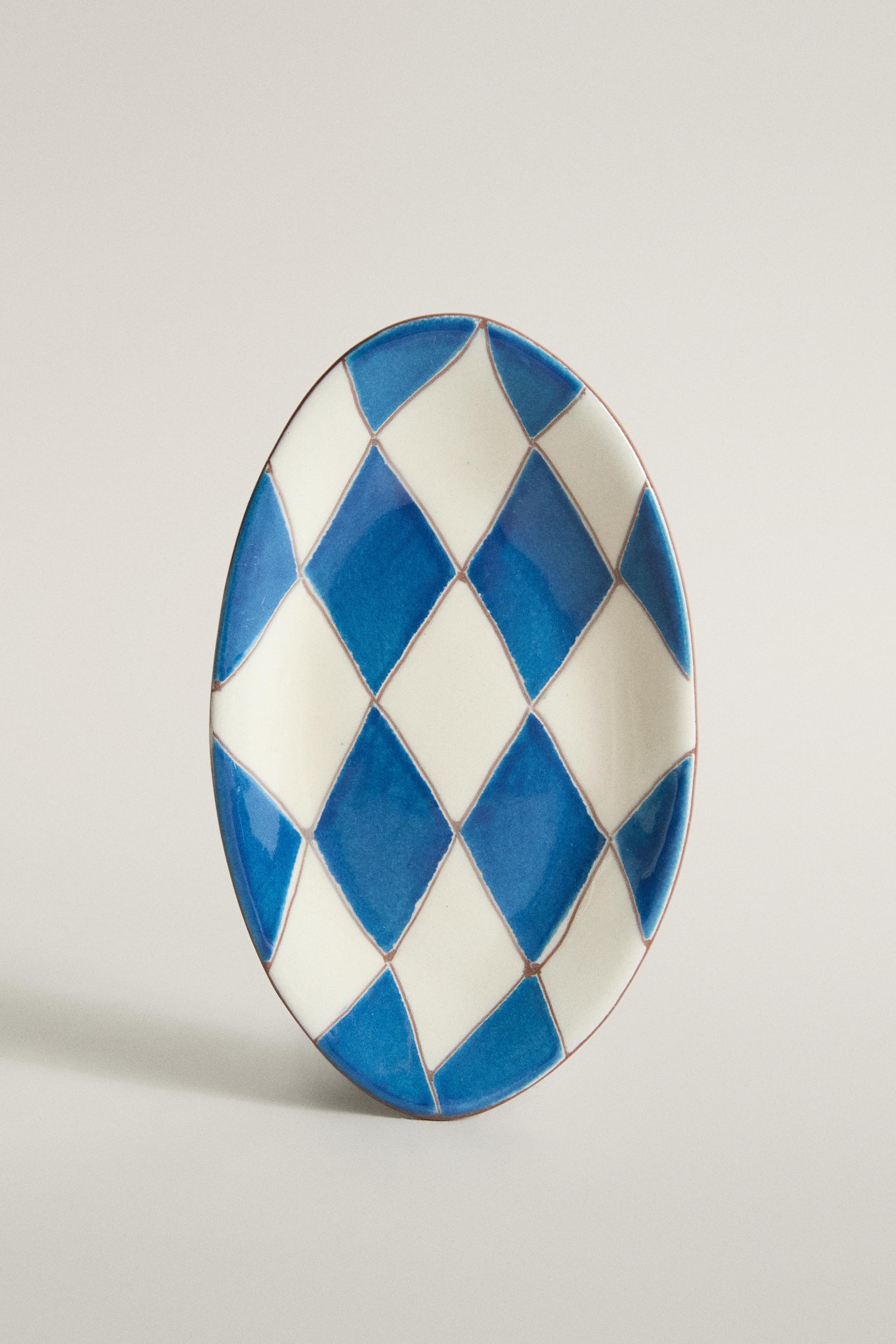 BLUE DIAMOND CERAMIC BATHROOM SOAP DISH
