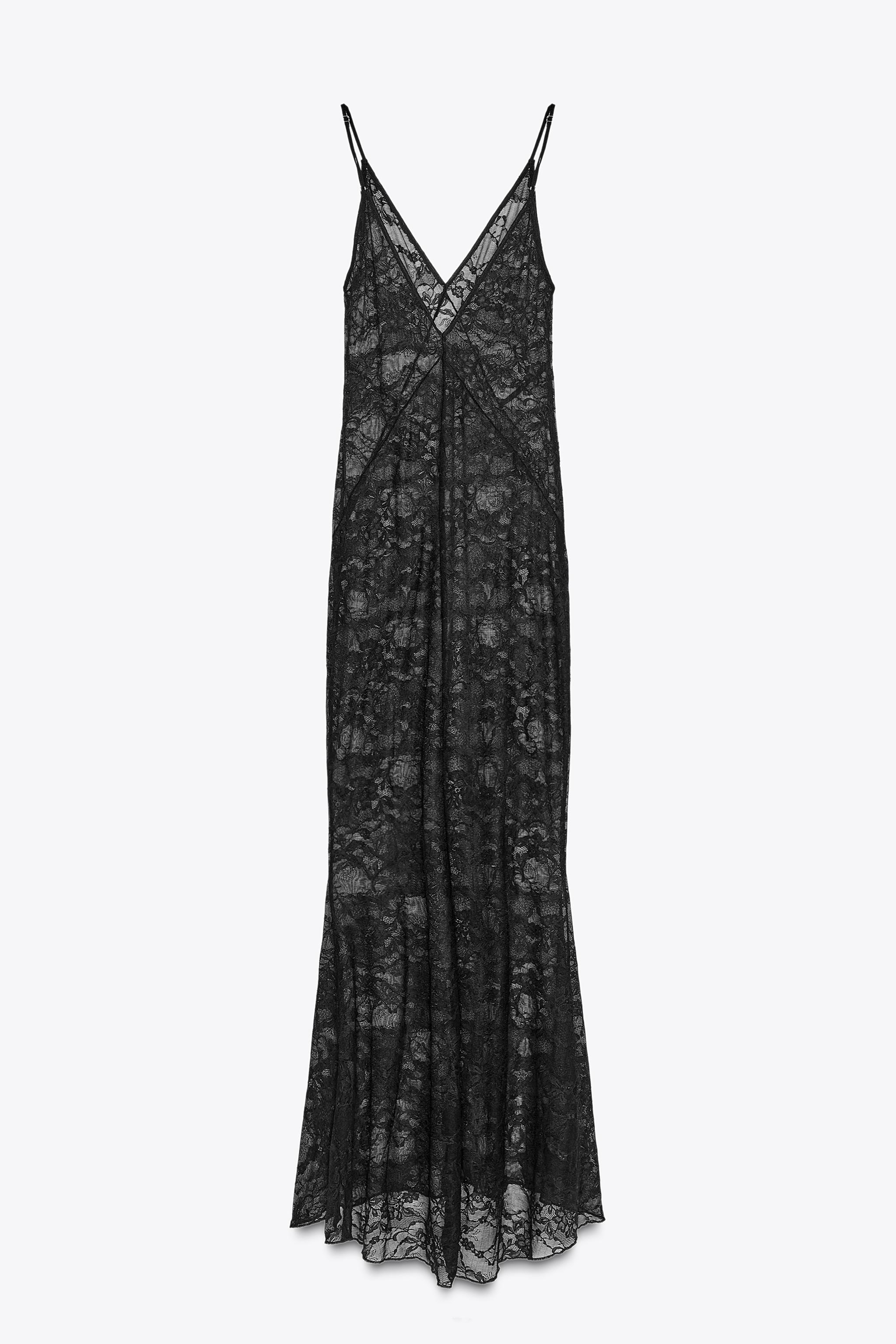 ROBE LONGUE EN DENTELLE