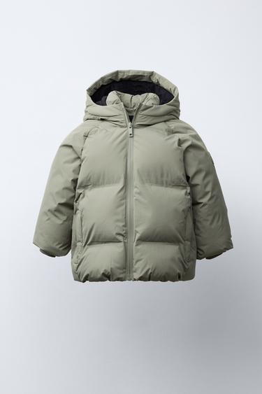 جاكيت منجد بغطاء رأس WATER REPELLENT - كاكي الخاص بـ Zara