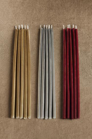 SET OF MULTICOLOURED CHRISTMAS LONG CANDLES (SET OF 15) - Gold / Silver by Zara