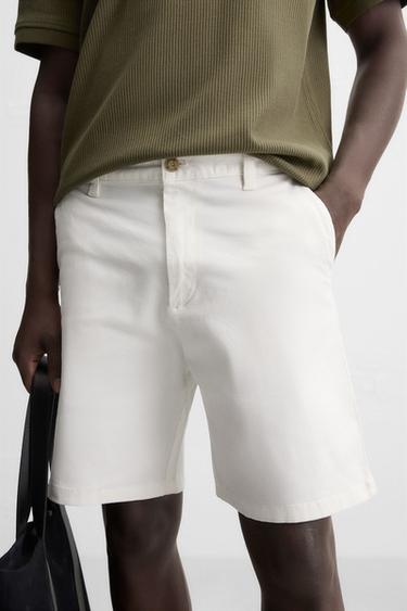 CHINO REGULAR FIT BERMUDA SHORTS - Oyster-white by Zara