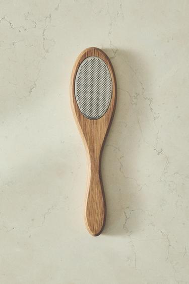 FOOT EXFOLIATOR WITH WOODEN HANDLE - Light beige by Zara - Image 5