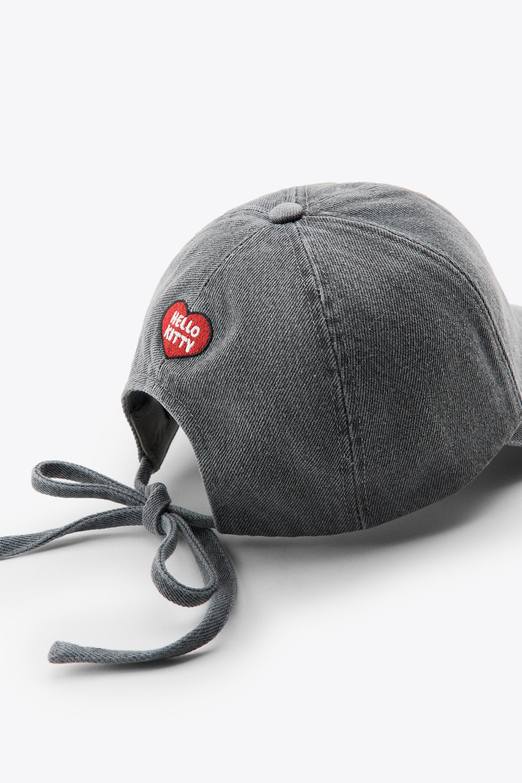 HELLO KITTY © 2025 SANRIO DENIM CAP