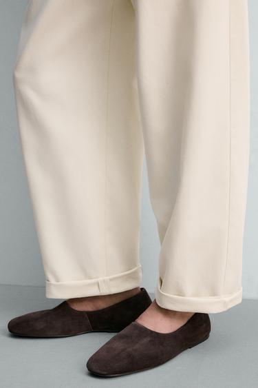 MOCASSINS EN CUIR - Chocolat de Zara - Image 2