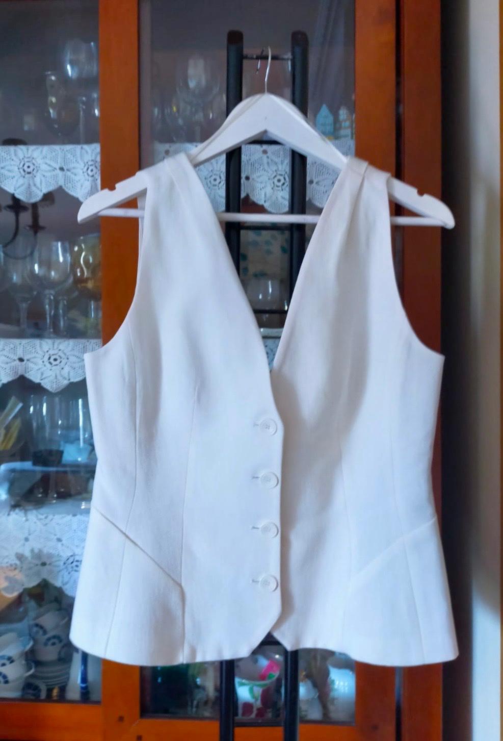 ZW COLLECTION LINEN BLEND VOLUME WAISTCOAT - Image 3