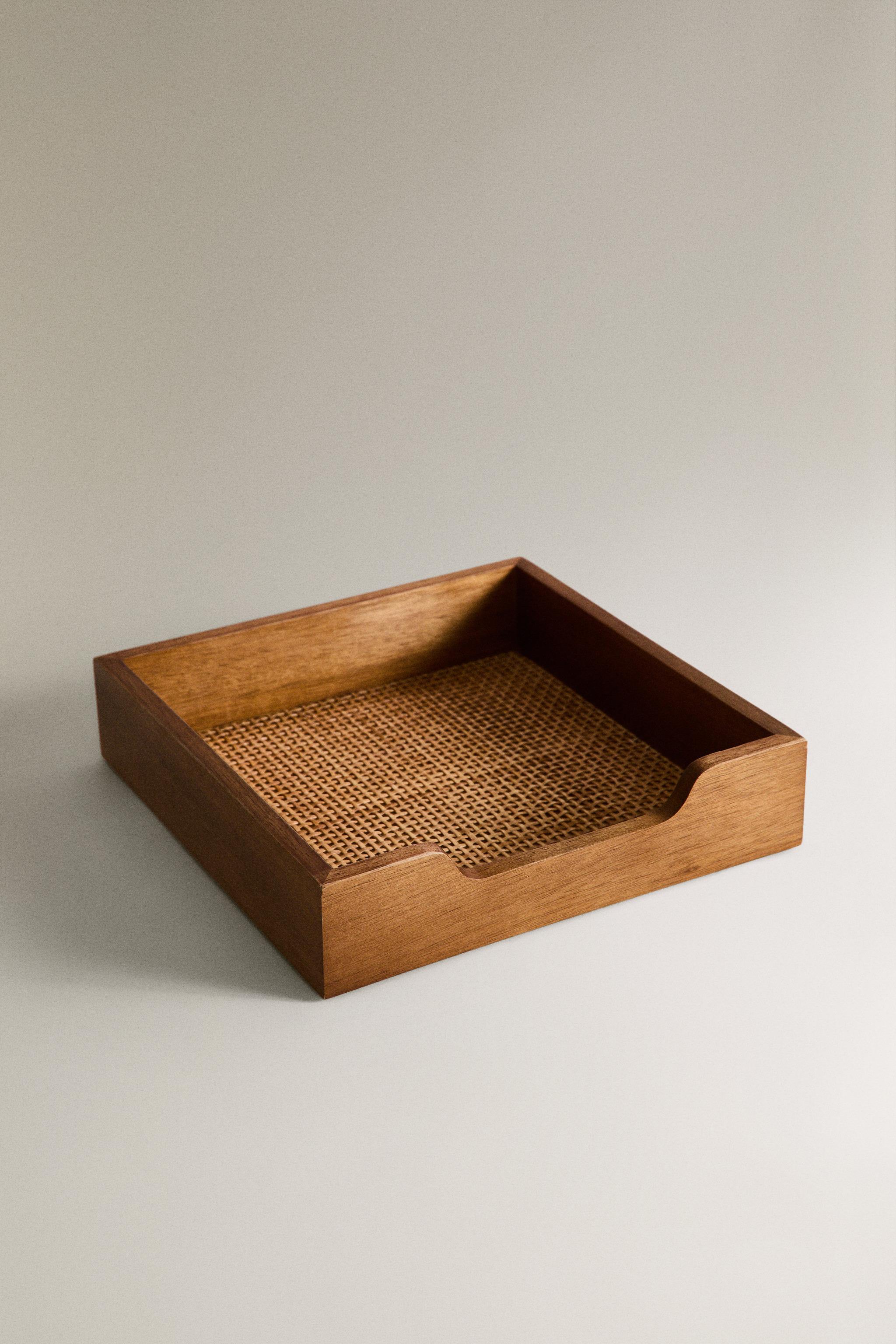 WOOD AND RATTAN NAPKIN HOLDER — Brown