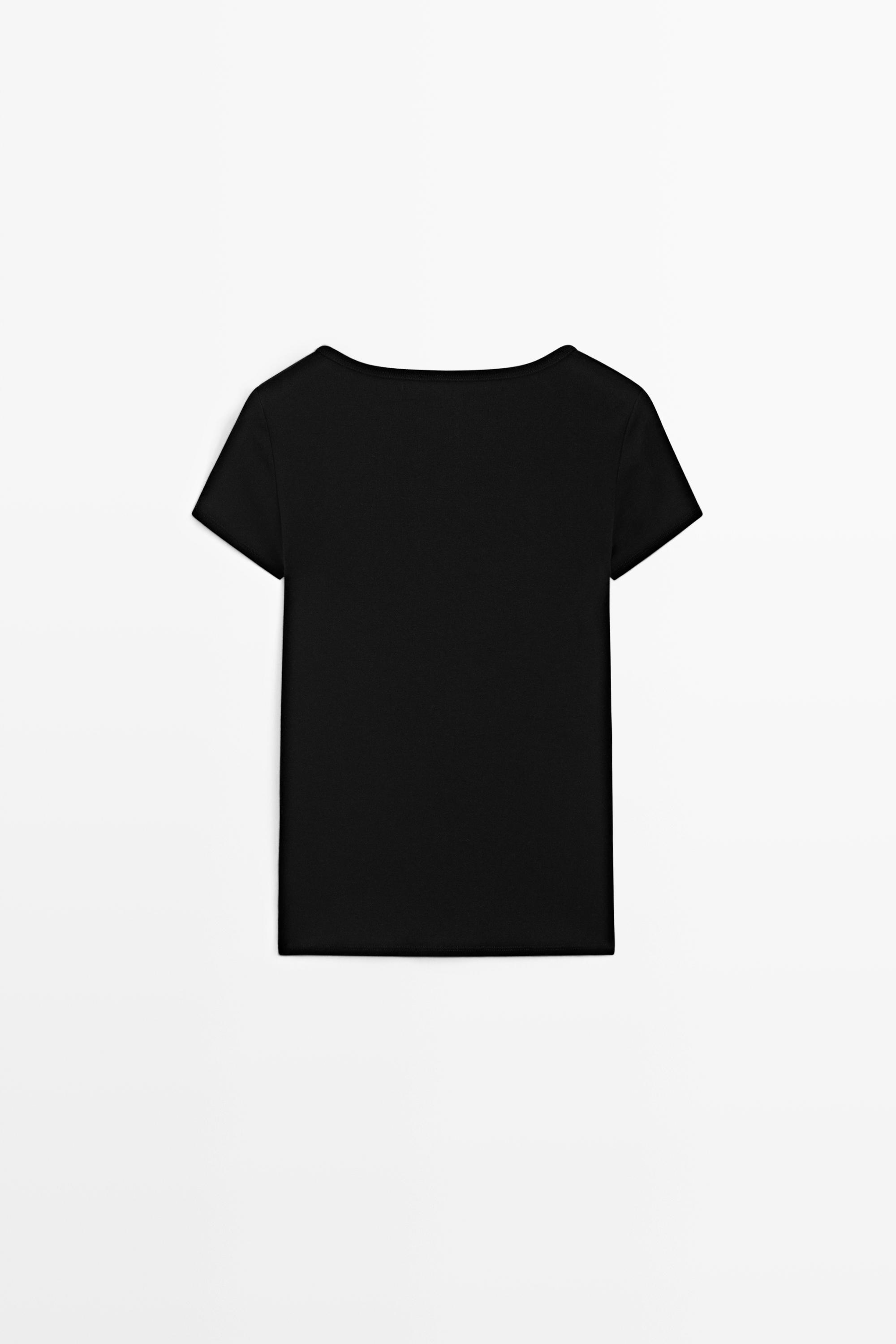 Short sleeve square neckline T-shirt
