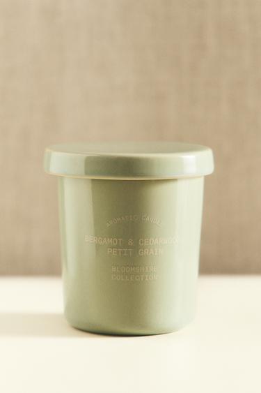 (170 G) BERGAMOT & CEDARWOOD SCENTED CANDLE - pistachio green by Zara - Image 4