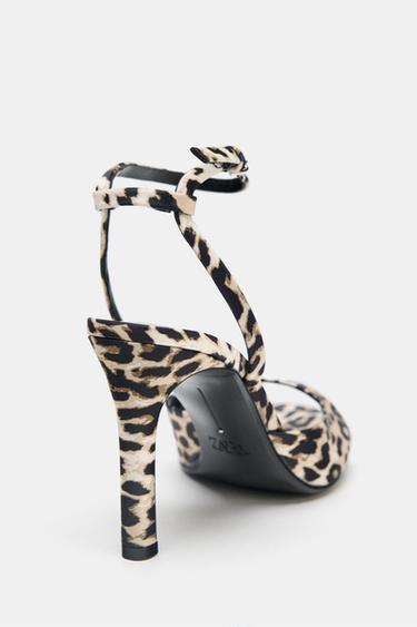 SANDALES À IMPRIMÉ ANIMALIER - Léopard de Zara - Image 6